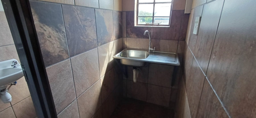 To Let commercial Property for Rent in Bethlehem Free State